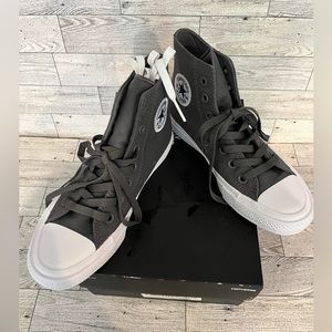NIB CONVERSE Unisex All Star II High Tops
